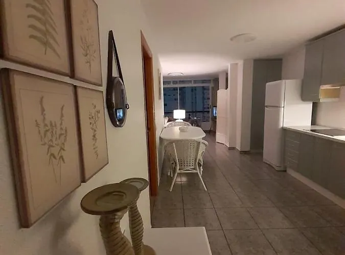 Appartement Mediterraneo, Muy Centrico, En Plaza Triangular, Soleado, Con Jardines Y Piscina Y La Playa Enfrente Andando, Con Parking Exterior Comunitario