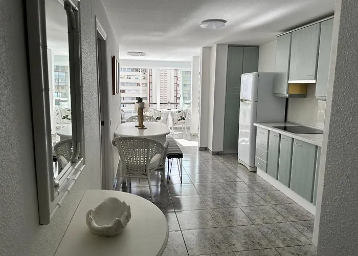 Appartement Mediterraneo, Muy Centrico, En Plaza Triangular, Soleado, Con Jardines Y Piscina Y La Playa Enfrente Andando, Con Parking Exterior Comunitario